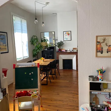 Holiday home Guilhemery Les Annees 30 - Le Jardin Enchante *