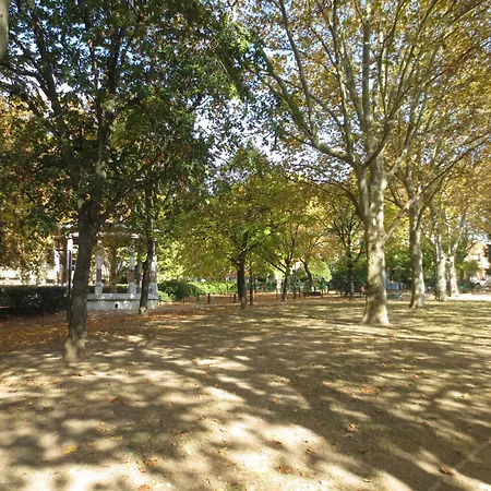 Guilhemery Les Annees 30 - Le Jardin Enchante